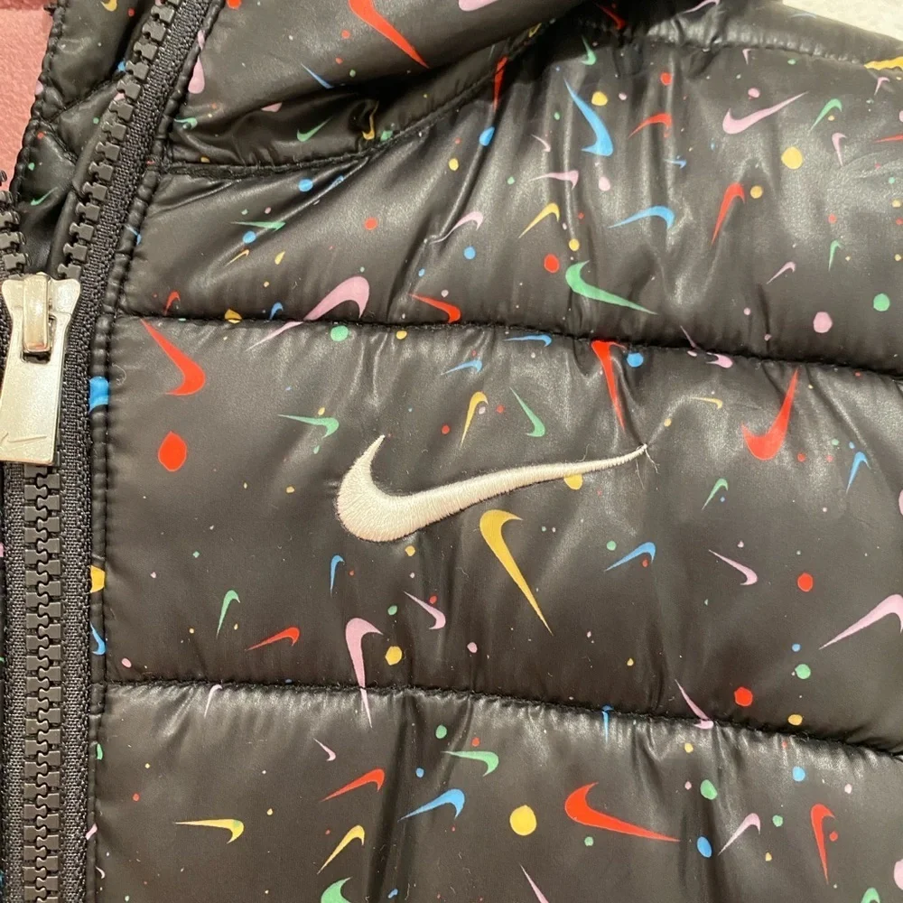 Nike Just Do It printed puffer jacket size L 6/7 years - Picture 4 of 5